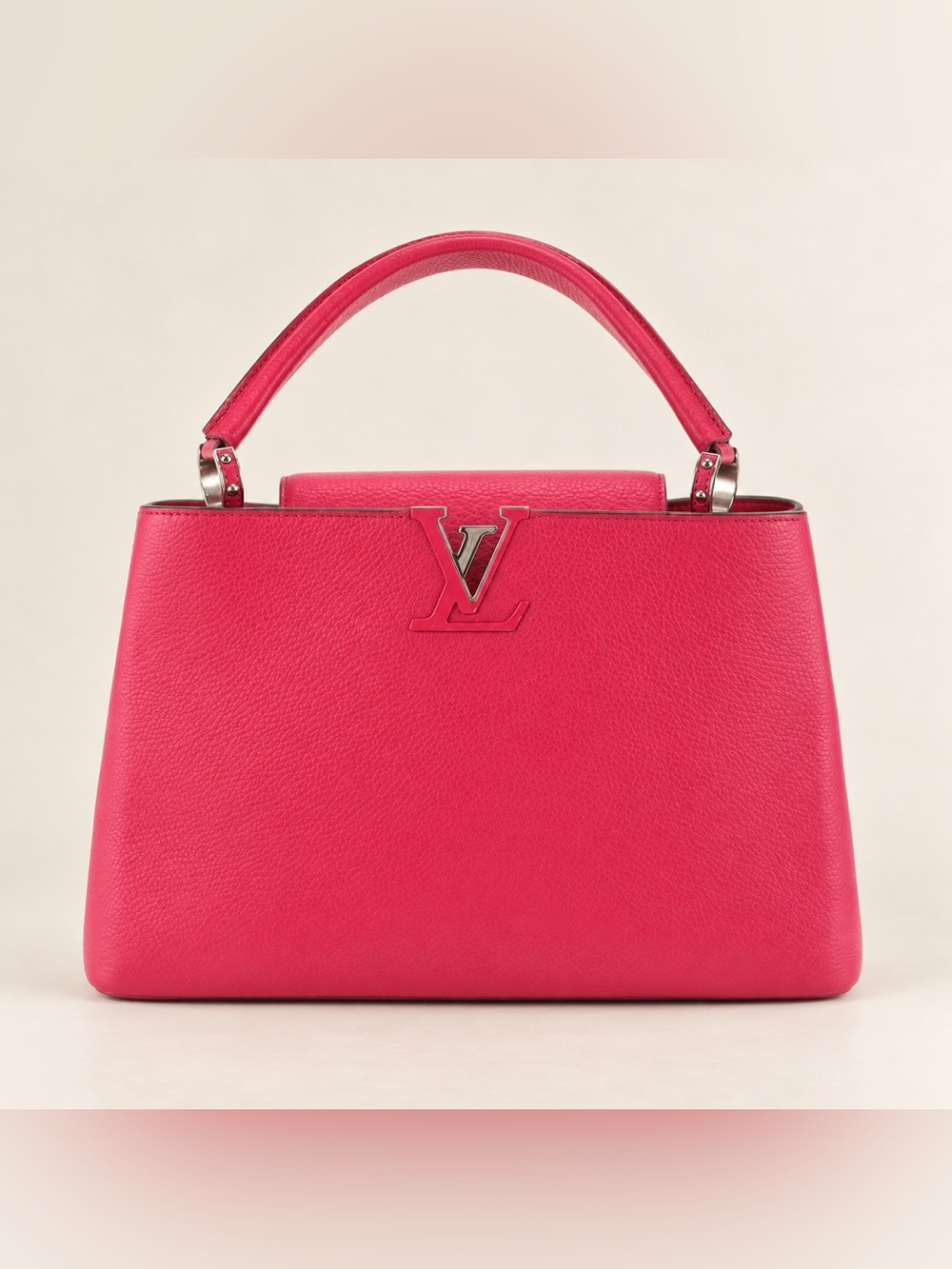 Louis Vuitton Capucines MM Rose Taurillon Leather Bag